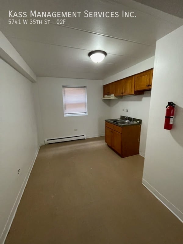 Photo - 5741 W 35th St Unidad 02F