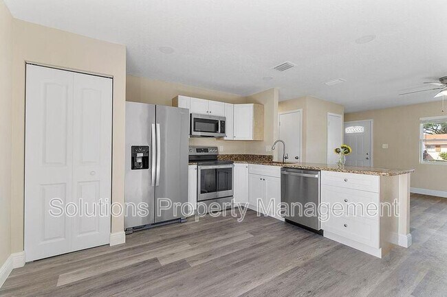 Photo - 140 S Marjorie Ct