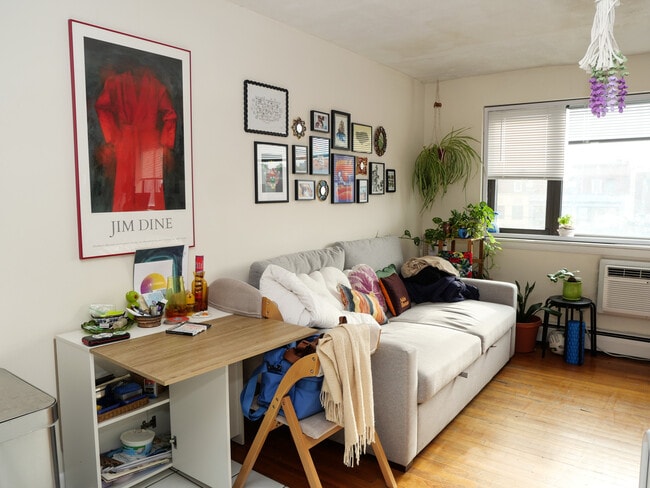 Building Photo - 1027 Commonwealth Ave