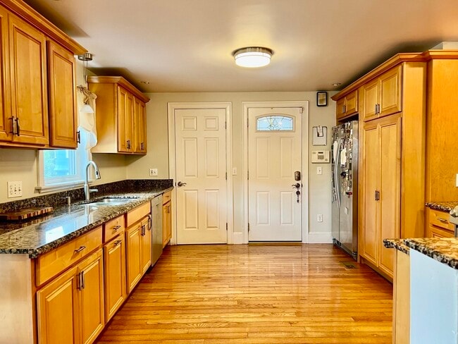 55 Beach St Unit 2