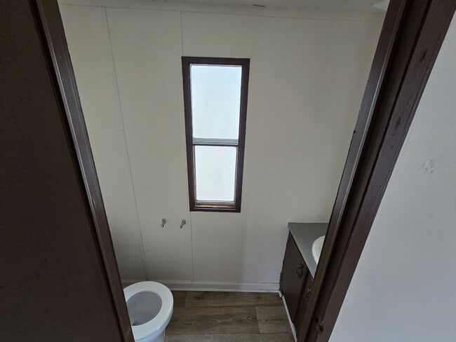 Photo - 472 Ruben Wells Rd