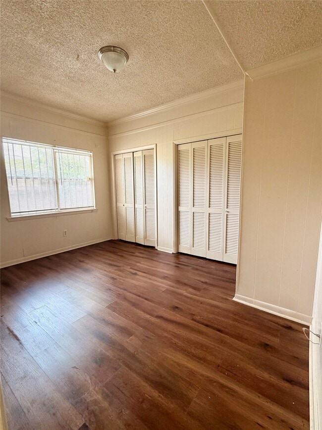 Photo - 7700 Creekbend Dr Unit 1
