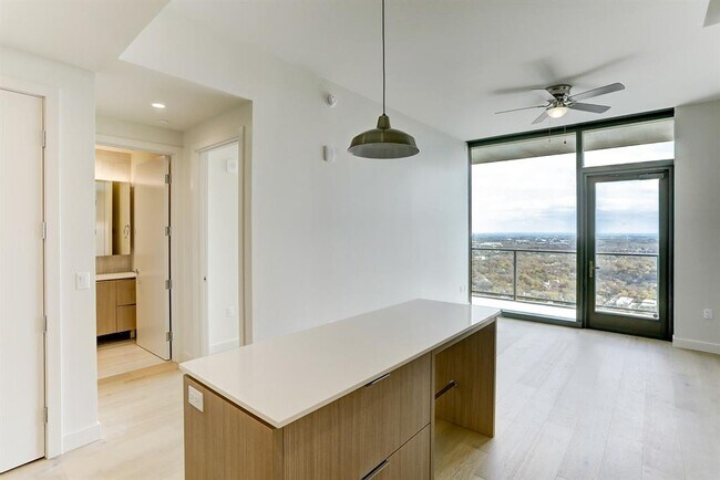 Photo - 44 East Ave Unit 3506