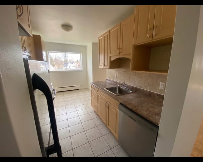 Photo - 792 Hughson St Unit 10