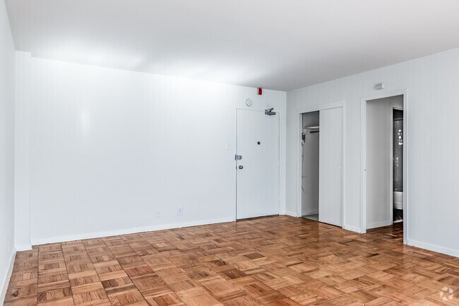 Studio, 1BA - 600SF