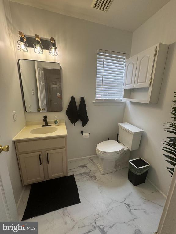 Photo - 807 N Victoria Ave