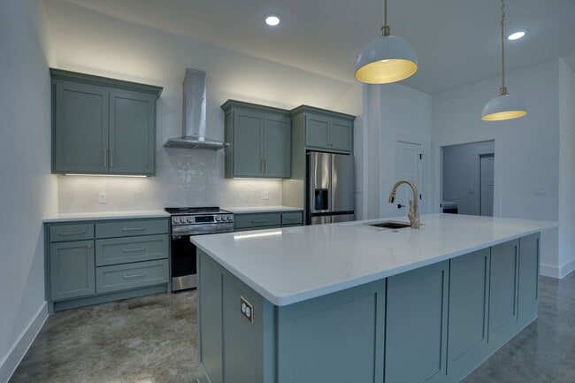 Photo - 106 Cardinal Wds