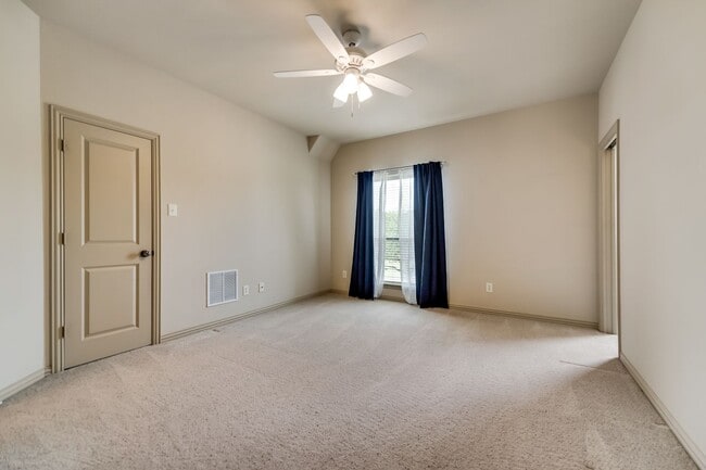 Photo - Gorgeous Custom Home on a private 1 acre l...