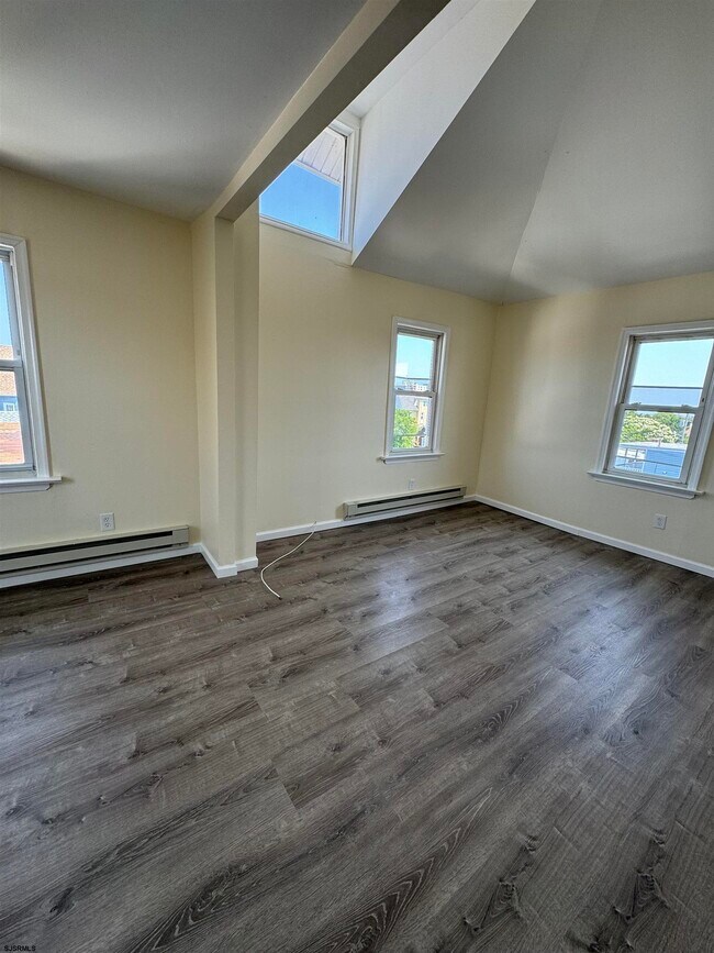 Photo - 6419 Ventnor Ave Unit E-1