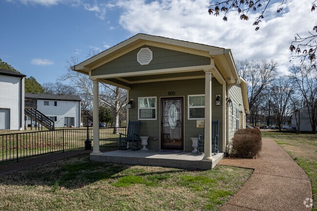 Leasing Office