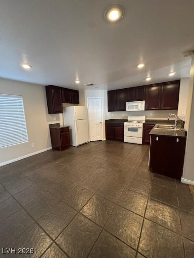 Photo - 693 Jewel Tower St