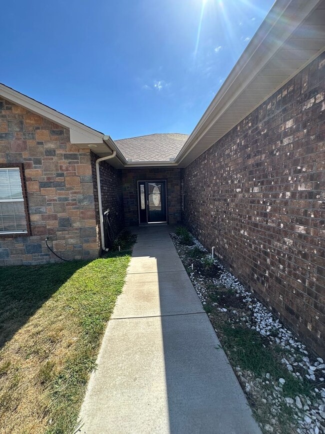 Photo - Stunning and Spacious 4 Bed Home! Parkview School District!
