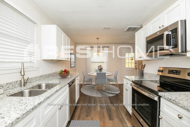 Photo - 623 Allencrest Dr