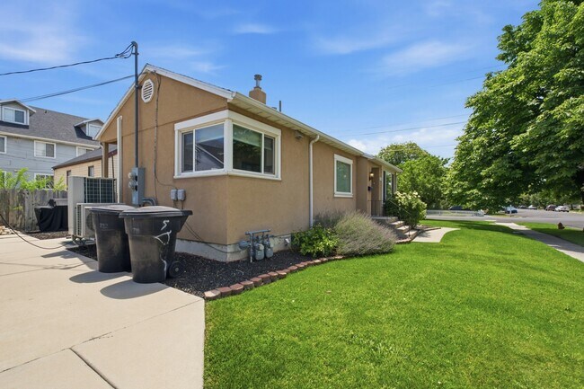 720 N 100 W St