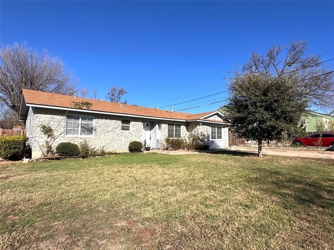 Photo - 2500 Biggs Dr