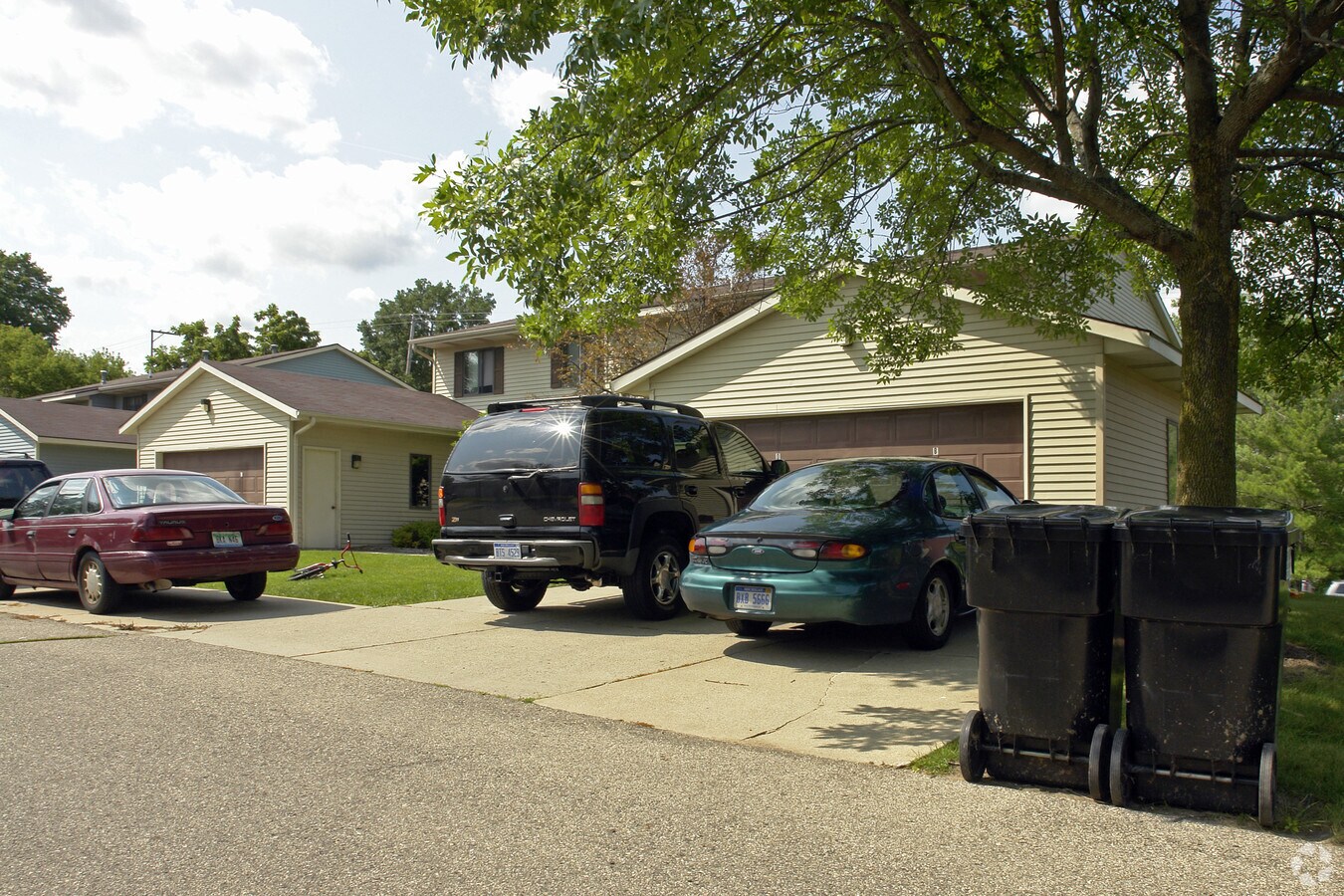 Rockford Ridge Apartments - Rockford Ridge Apartments