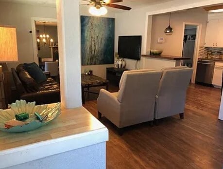 Photo - 817 W Highland St