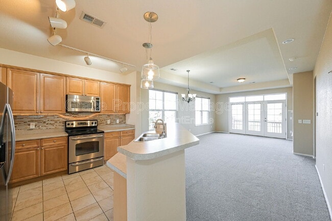 Photo - 2230 S Vaughn Way Unidad 202 Rental