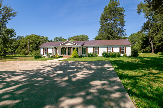 Exterior - 1260 Fisk Rd House