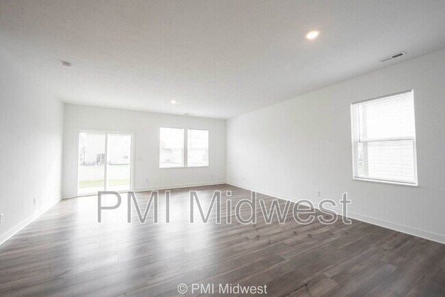 Photo - 713 Penrose Pl