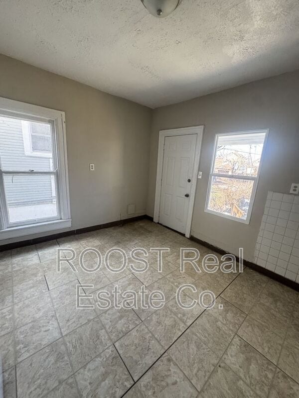 Photo - 263/265 S Hedges St.