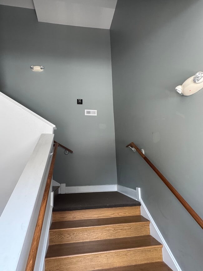 Photo - 3101 W Cary St Unidad apt B