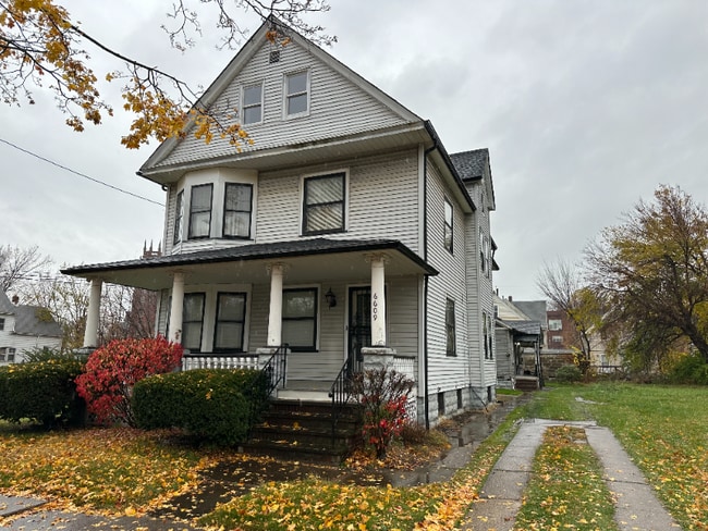Building Photo - 6609 Chambers Ave Rental