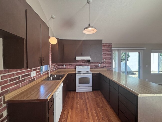 Photo - 5328 Cedar Grove Cir