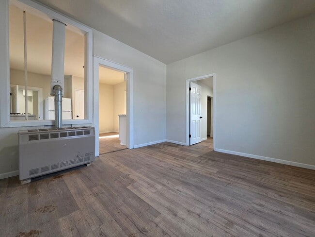 Photo - 210 S Maple Ave Unit Lower Back