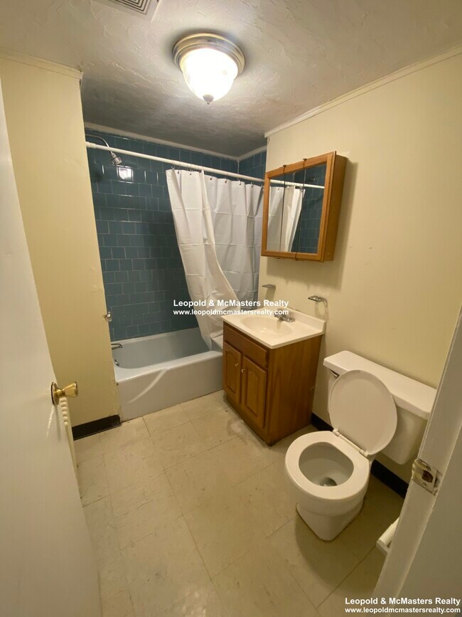 Photo - 1114 Commonwealth Ave