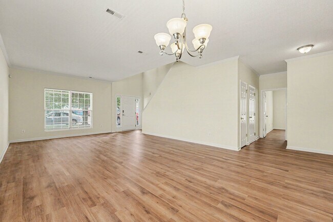 Photo - 4419 Karlbrook Ln