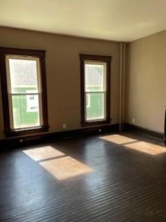 Beautiful Windows & Spacious - 816 S Boots St Townhome