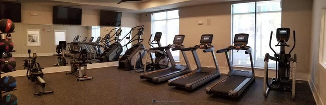 Photo - 1579 Millspring Dr Unidad ID1344144P