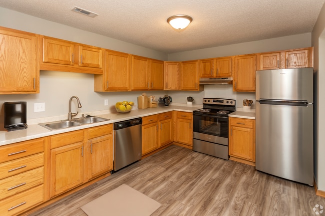 Dakota Townhomes - Dakota Townhomes