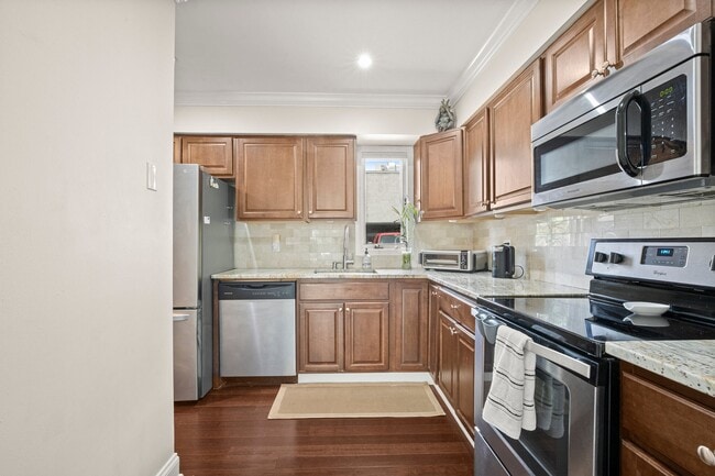 Photo - 11 Van Zant St Unidad 4