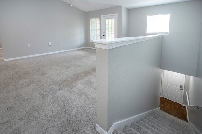 Photo - 2 Bedroom Condo in Lakewood Ranch Unit 201