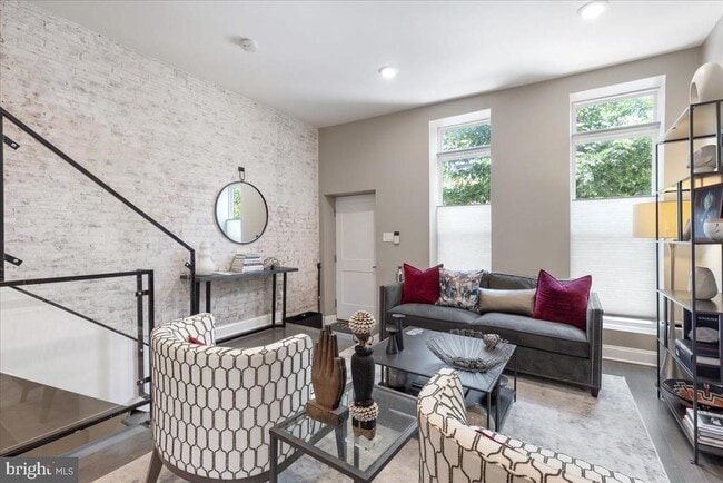 Photo - 1532 N Broadway