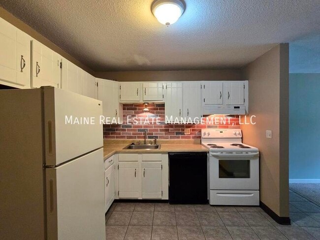 Photo - 10 Tall Pines Dr Apartment Unit 16