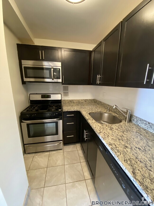 Building Photo - 175 Freeman St Unit 804 Rental