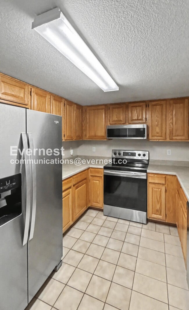 Photo - Modern Comfort Meets Mountain Views / 3 beds & 2 Bath / Coming Soon! Unit 208