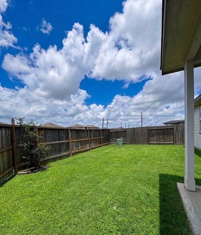 Photo - 12566 Fleet River Rd