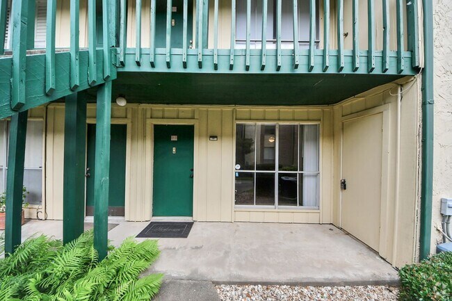 Building Photo - 1516 Bay Area Blvd Rental