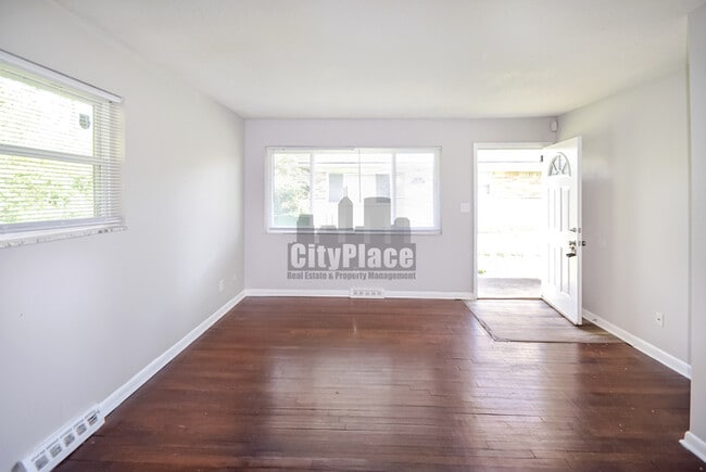 Photo - 2404 N Lesley Ave