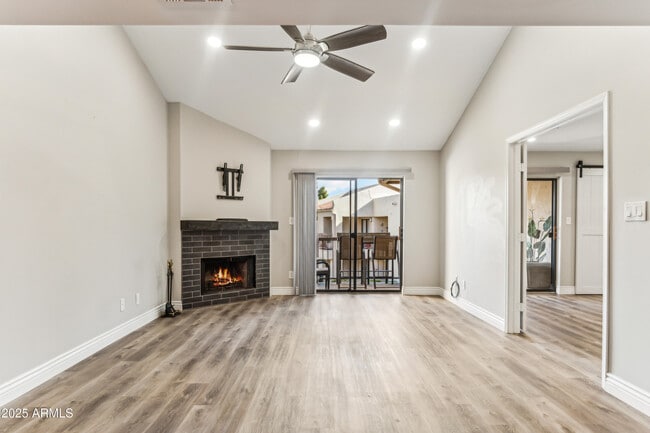 Building Photo - 9465 N 92nd St Rental