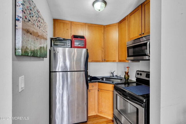 Photo - 302 Fifth Ave Unit 15