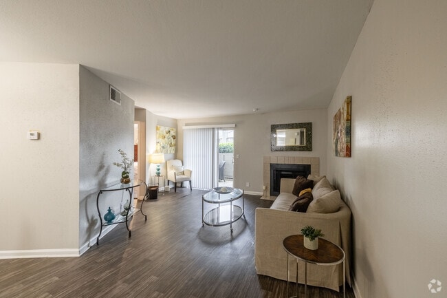 1BR, 1BA - 800SF - Living Room - Preakness Apartments