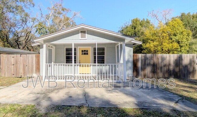 Photo - 3301 Hunt St