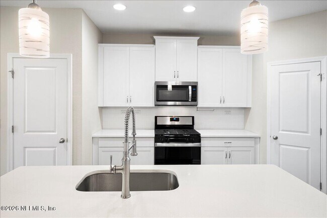Photo - 171 Tamar Ct