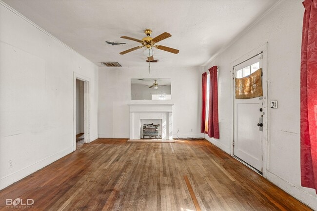 Photo - 3814 Lakeshore Dr