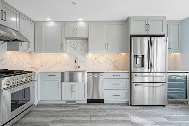 Photo - 2721 1st Ave